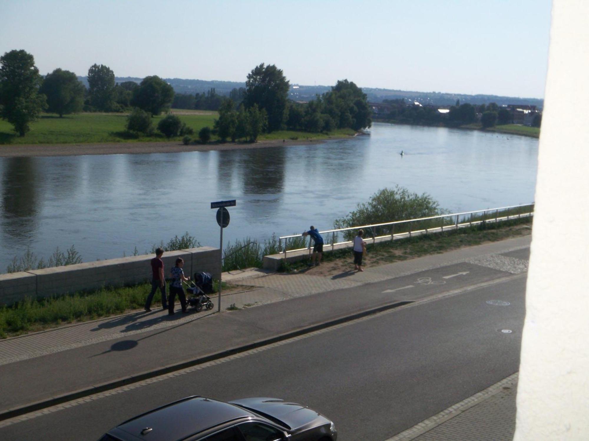 Ambiente-An-Der-Elbe-Wohnung-Og Dresden Buitenkant foto